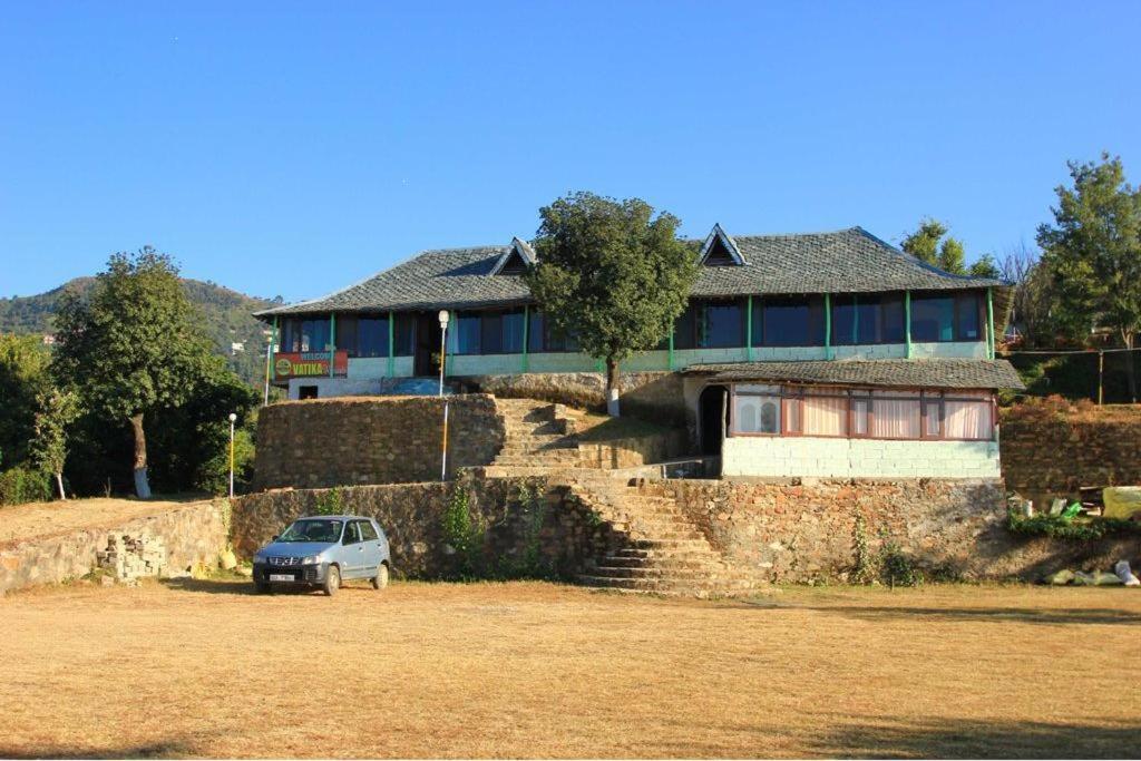 Oyo 43476 Vatika Resort Shimla Zewnętrze zdjęcie