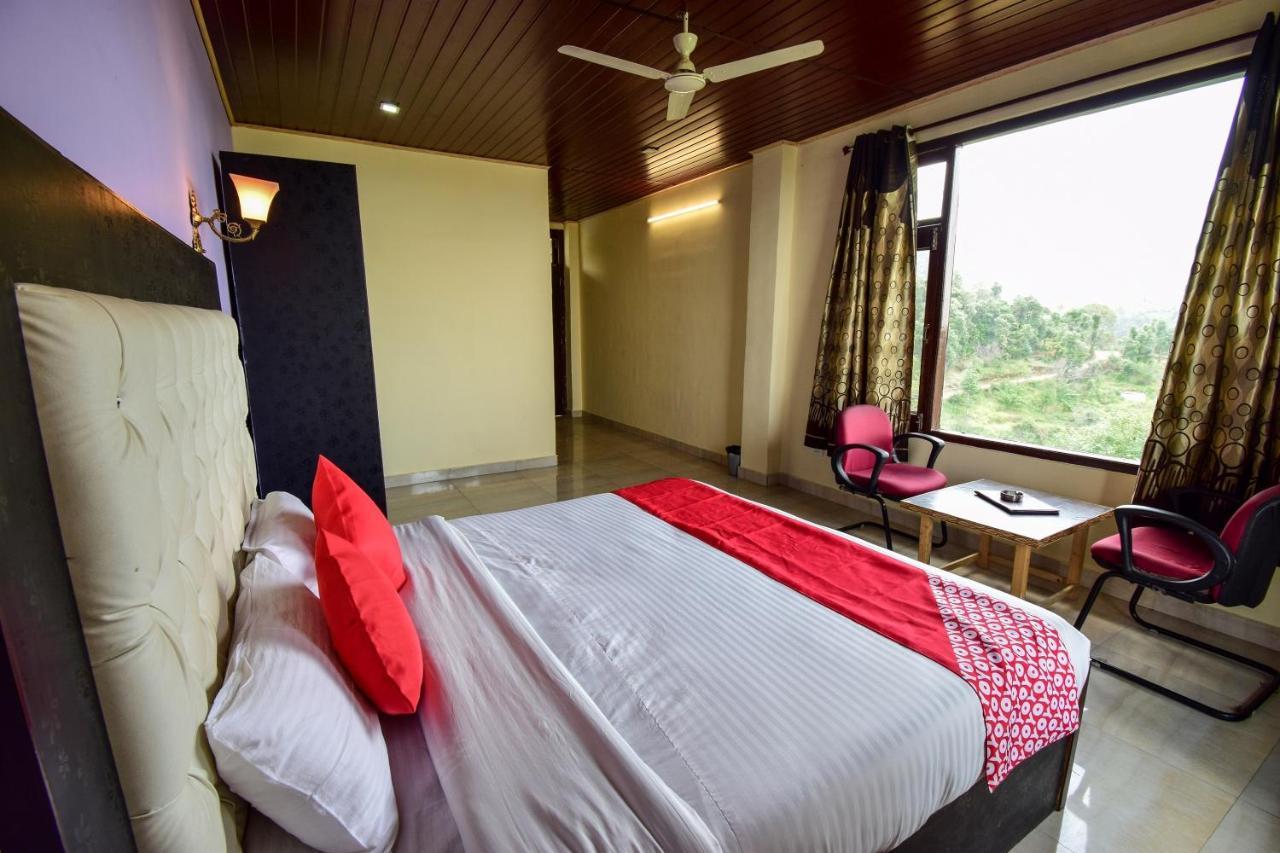 Oyo 43476 Vatika Resort Shimla Zewnętrze zdjęcie